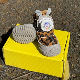 2026 New Glowing Dog Shoes 4PCS LED Light-Up Anti-Slip Paw Protector For Small Medium Dogs Night Safety Visibility Outdoor Shoes (Option: Leopard-XS   1.18W   1.57L)